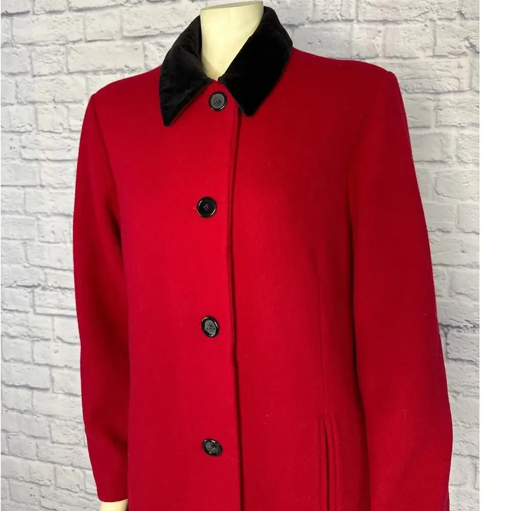 Vintage 90’s Red & black velvet long coat by MDP Mario De Pinto Large